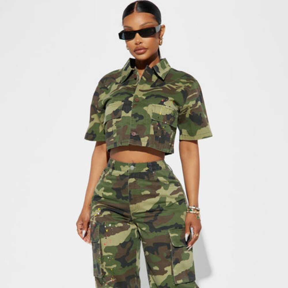 NWT SET- You Lost Me Camo Pant and Cropped Top